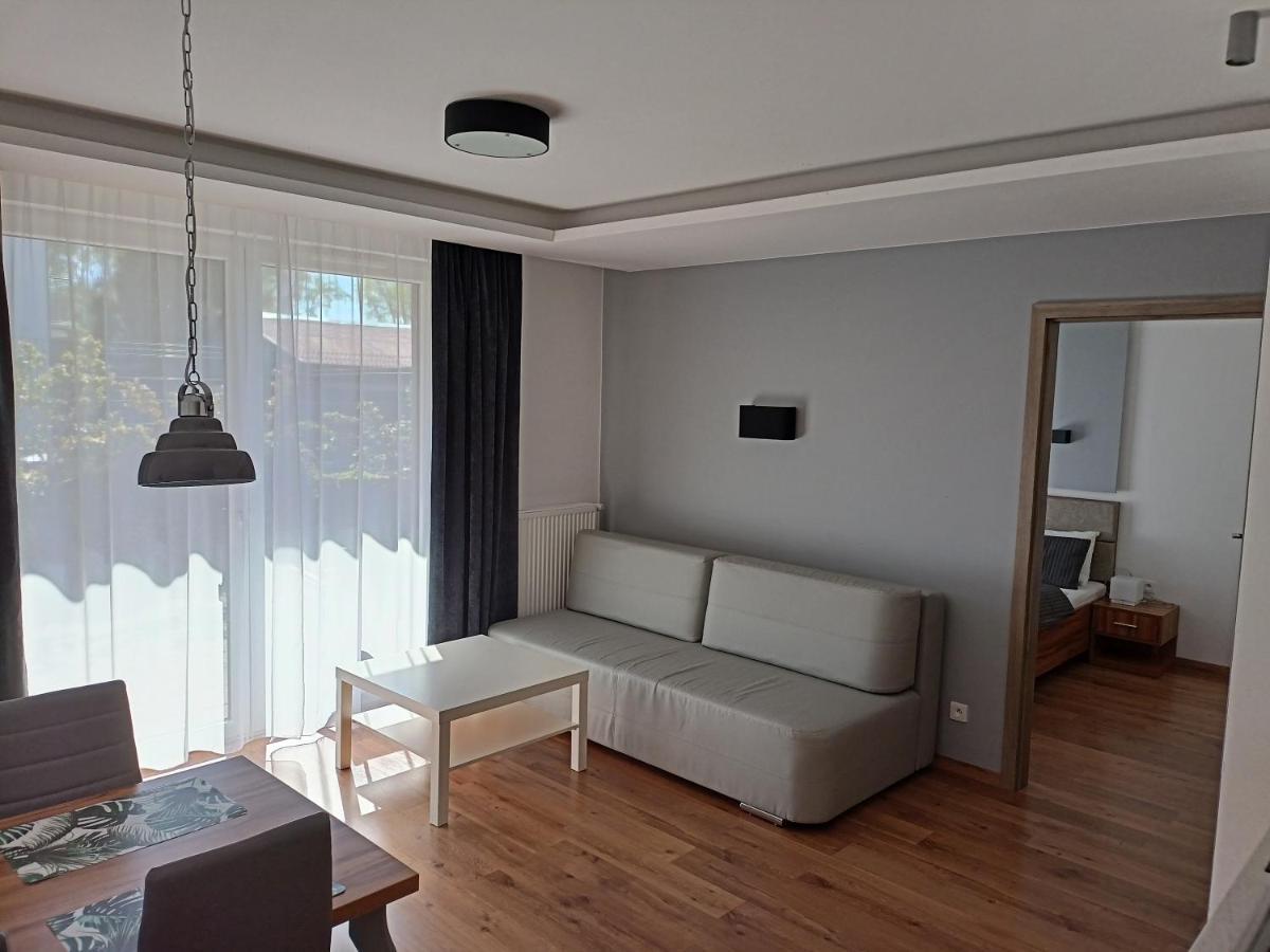 יאסטארניה Marina Plaza Apartamenty מראה חיצוני תמונה