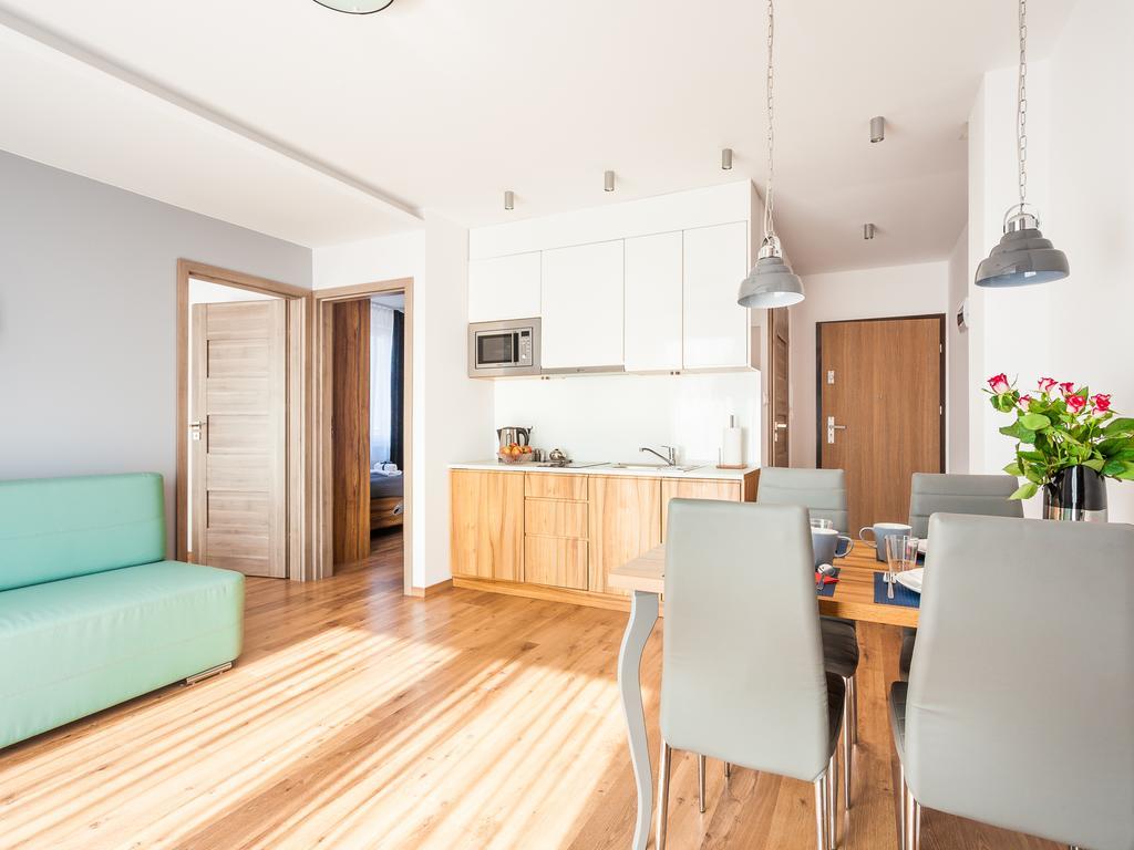 יאסטארניה Marina Plaza Apartamenty מראה חיצוני תמונה